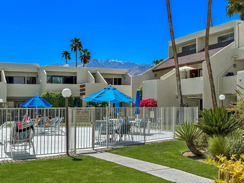 1655 E Palm Canyon Drive 115, Palm Springs, California 92264 home-pic-11